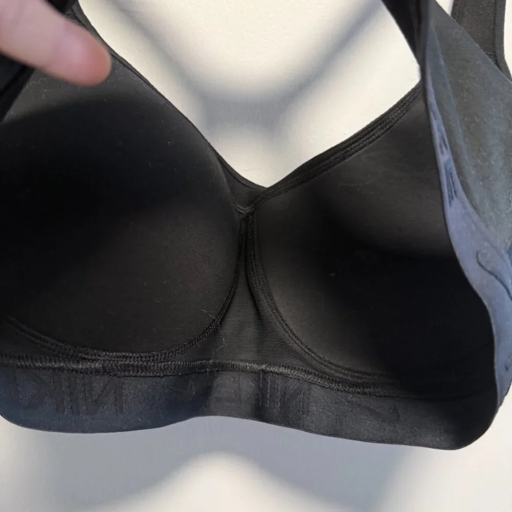 Nike Dri-Fit Medium Black Sports Bra NWOT